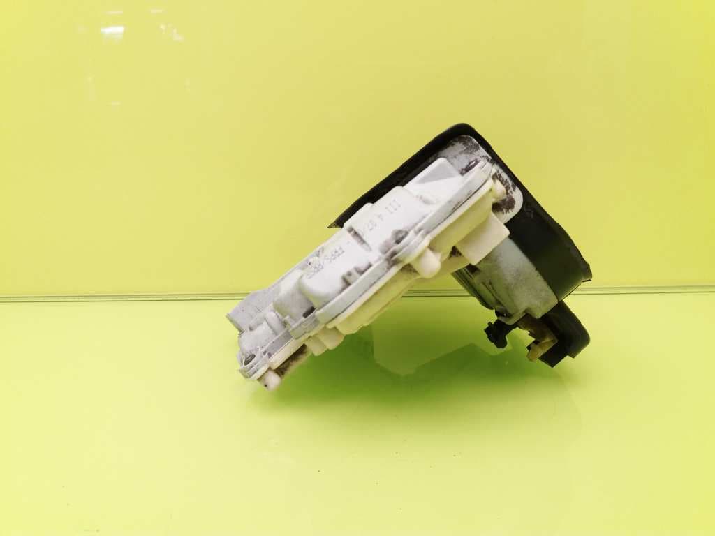 Cerradura puerta delantera izquierda AUDI A4 AVANT (8E) 5