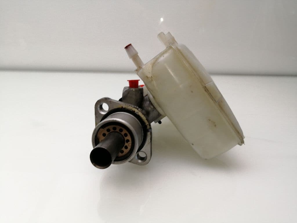 Bomba freno RENAULT CLIO III 5