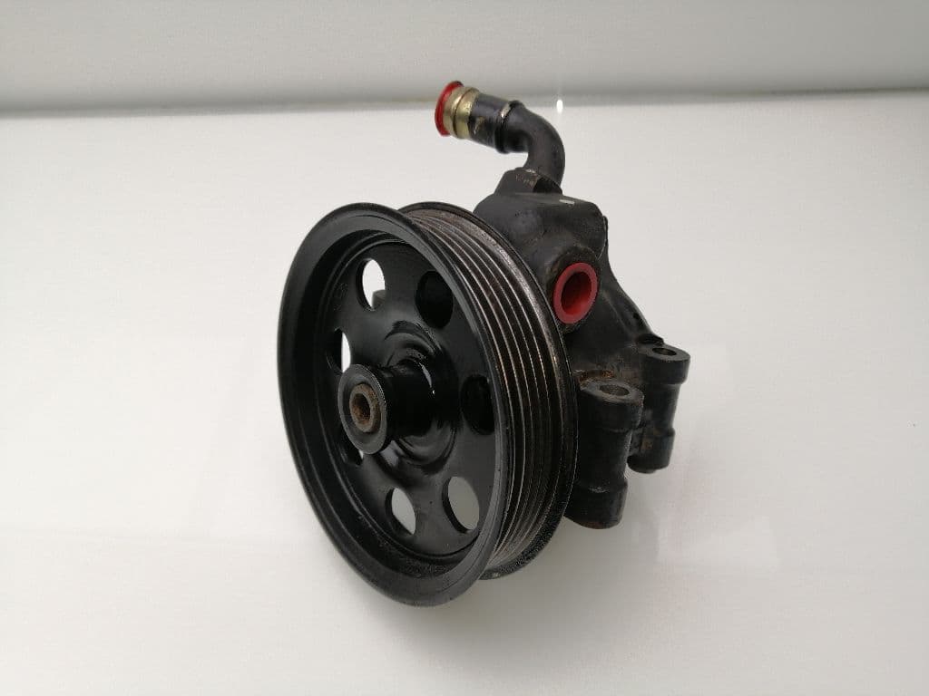 Bomba direccion FORD FOCUS BERLINA (CAK)