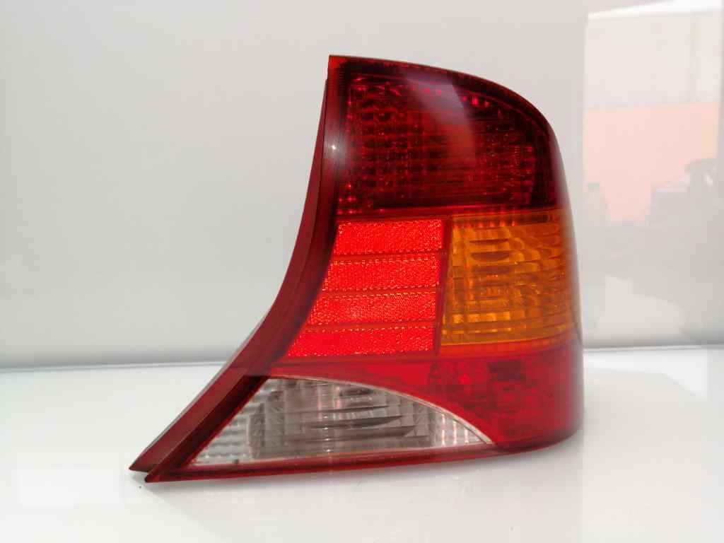 Piloto trasero derecho FORD FOCUS BERLINA (CAK)