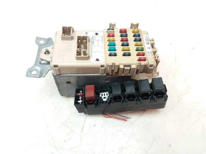 Caja reles / fusibles SUBARU IMPREZA G12 4