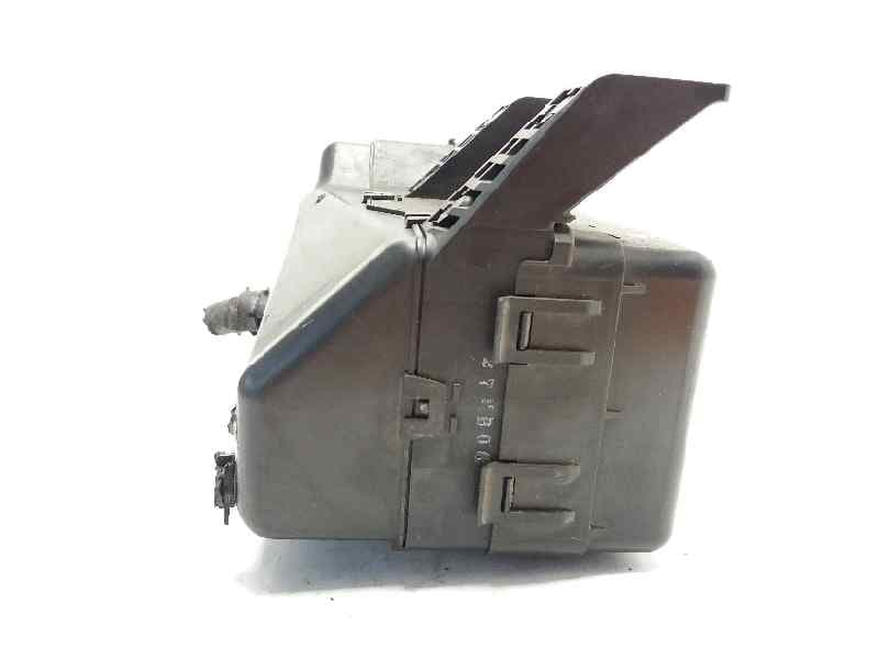 Caja reles / fusibles MITSUBISHI MONTERO (V60/V70) 4