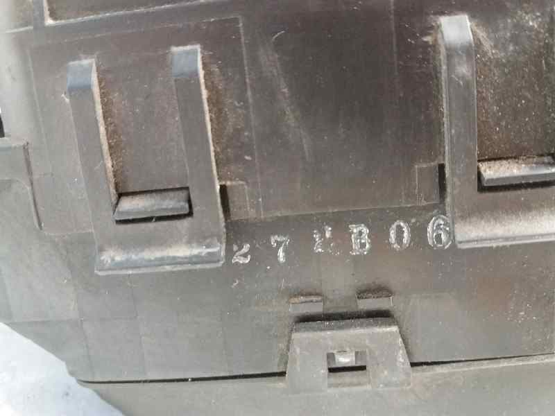 Caja reles / fusibles MITSUBISHI MONTERO (V60/V70) 2