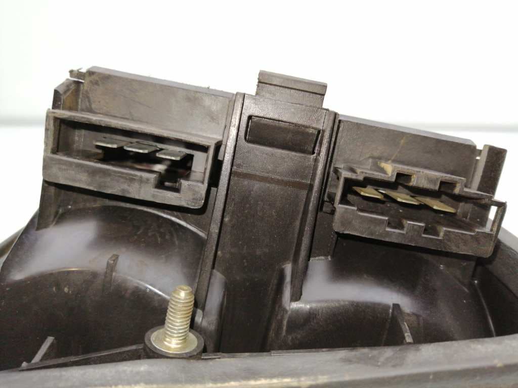 Piloto trasero derecho VOLKSWAGEN PASSAT (321/23/27/31) 3