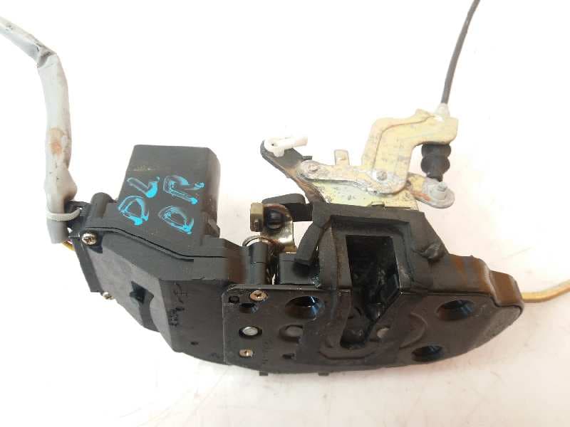 Cerradura puerta delantera derecha KIA CARNIVAL