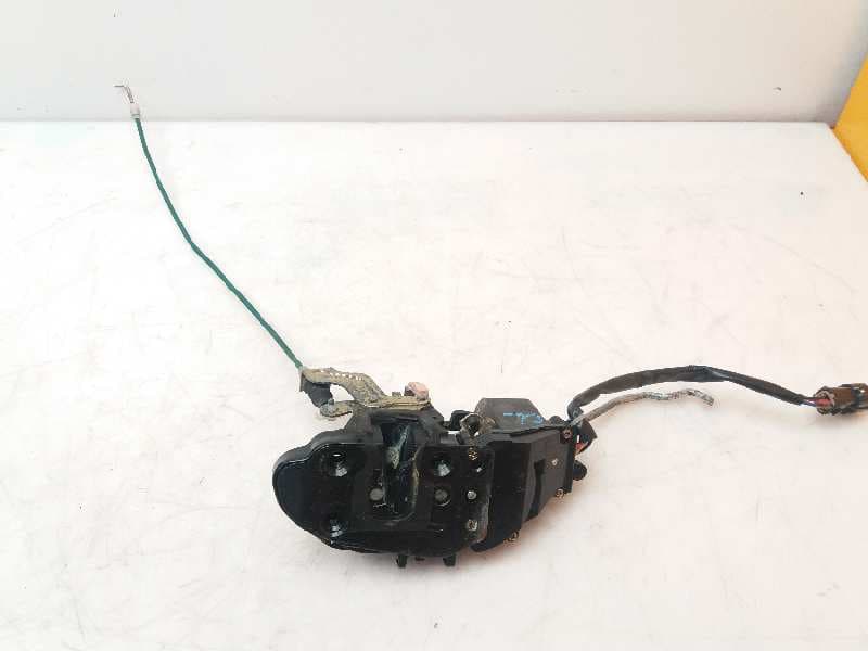 Cerradura puerta delantera izquierda KIA CARNIVAL 2