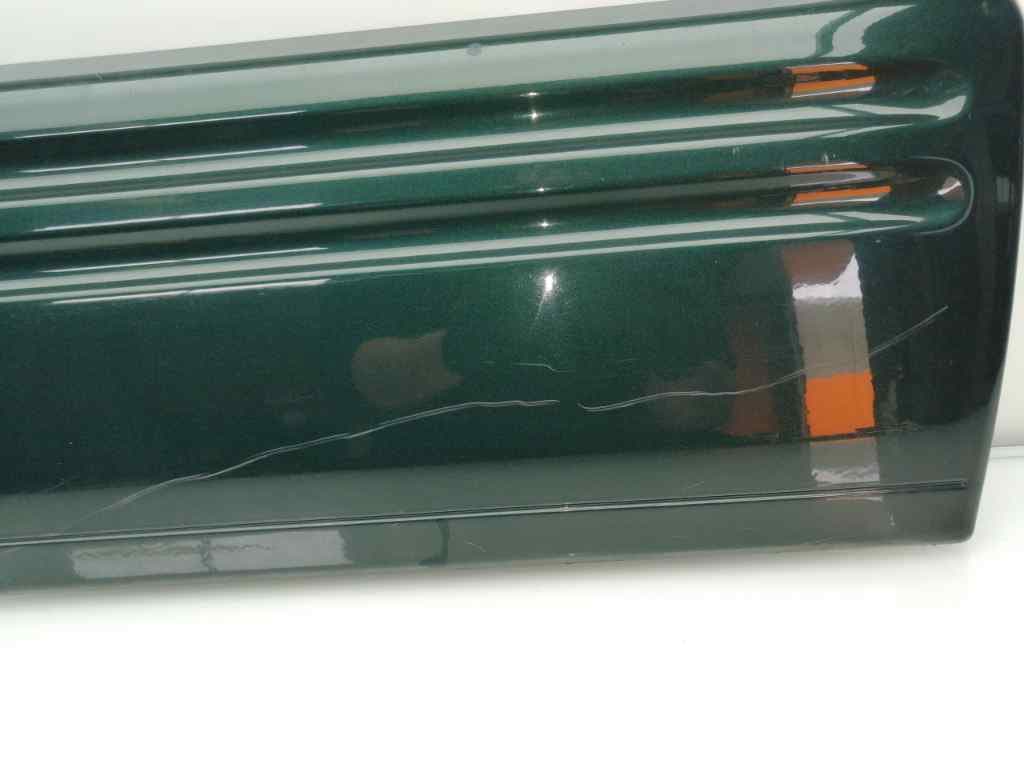 Plastico JEEP GR.CHEROKEE (WK) 3
