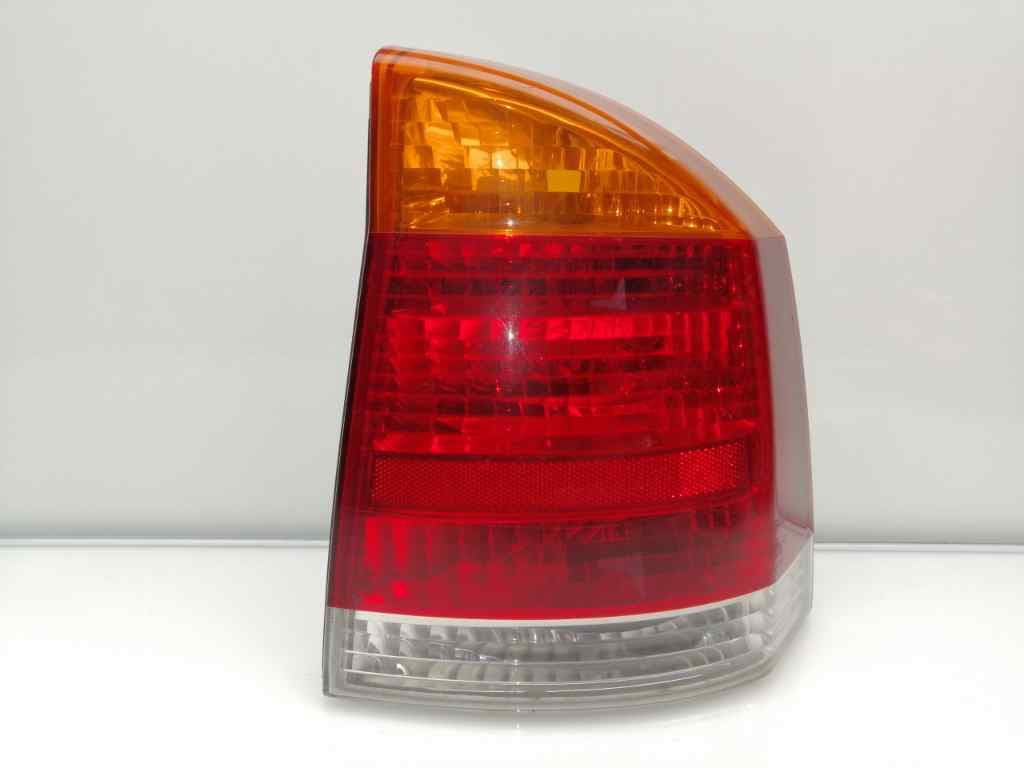 Piloto trasero derecho OPEL VECTRA B BERLINA