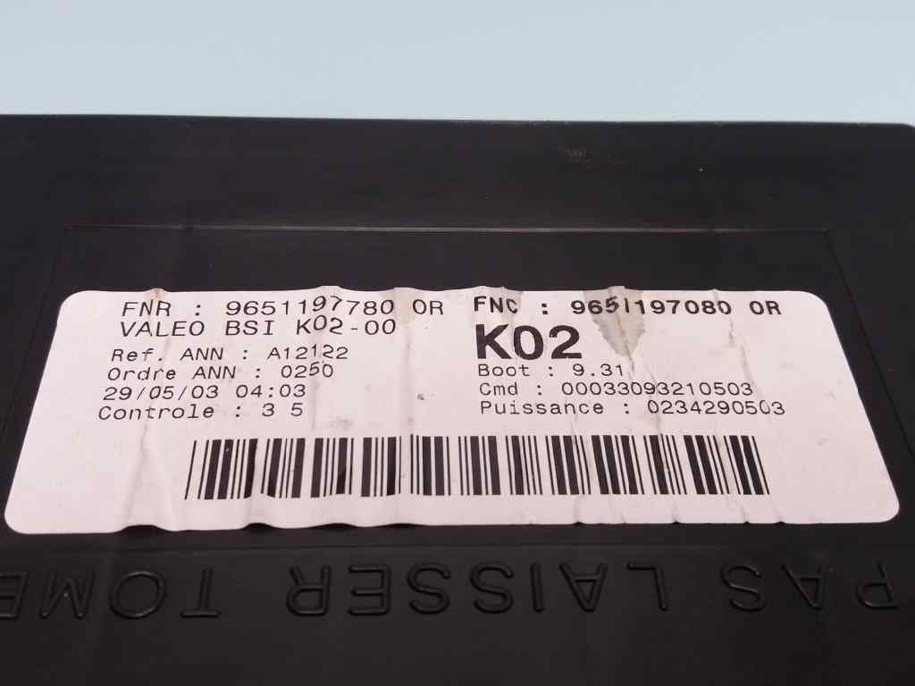 Caja reles / fusibles PEUGEOT 307 (S1) 3