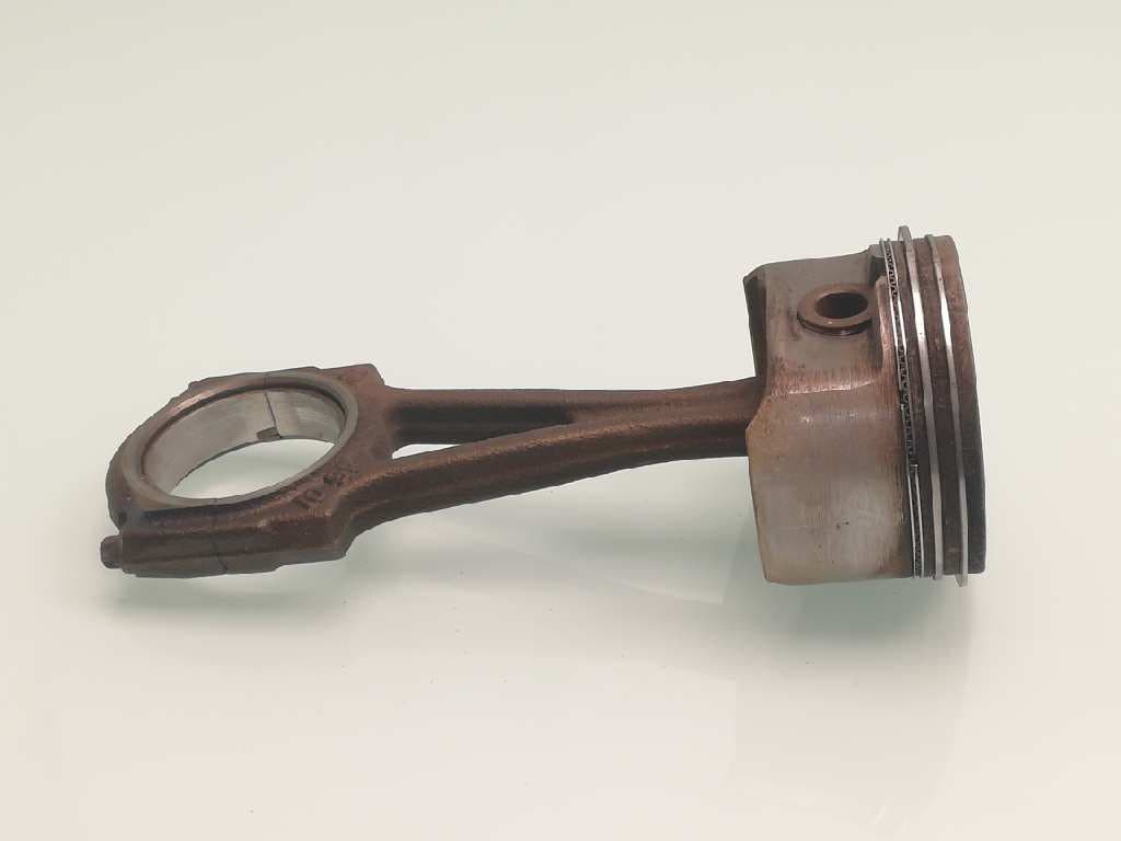 Piston OPEL CORSA C 3
