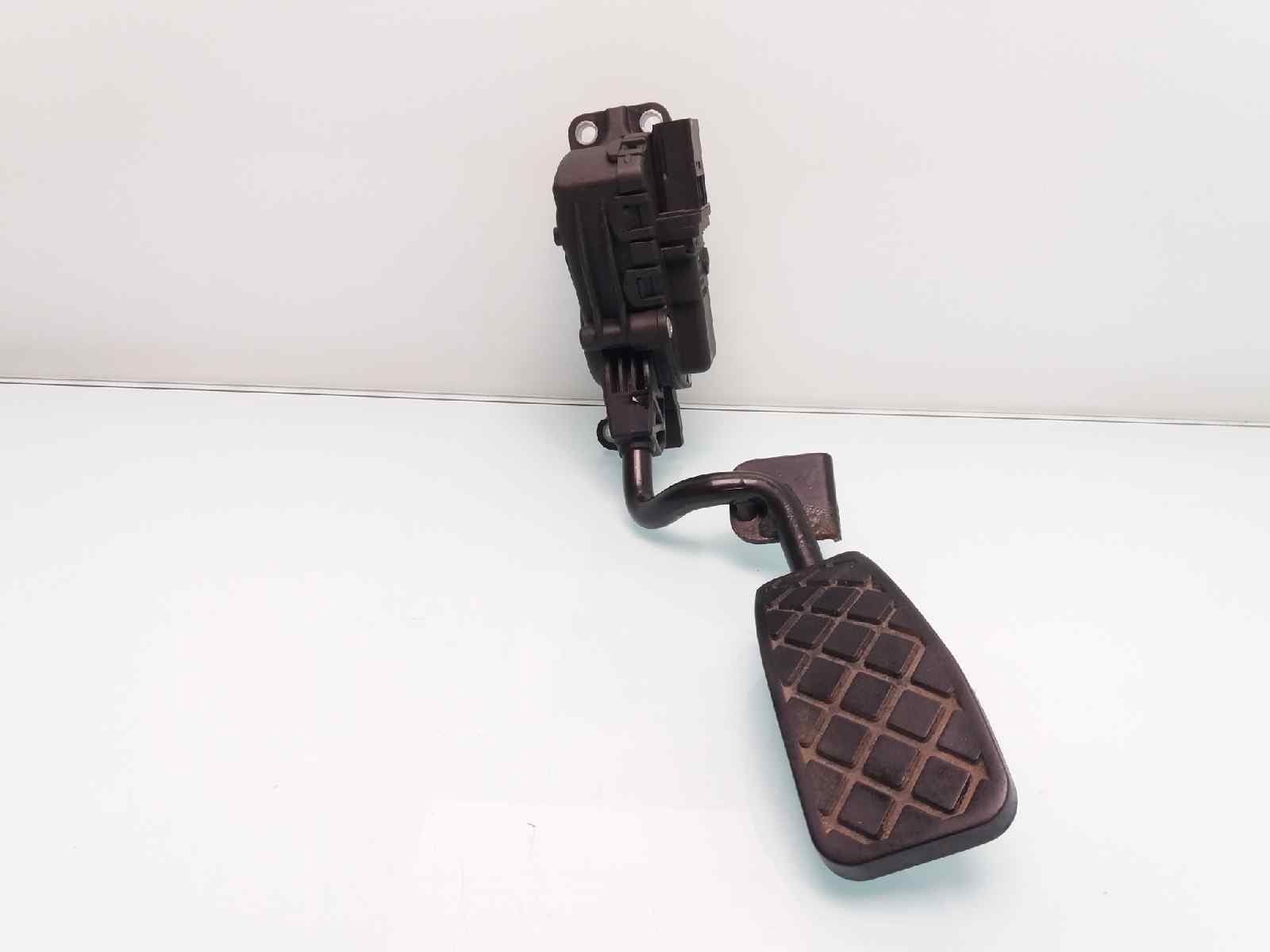 Pedal acelerador AUDI A6 BERLINA (4F2)