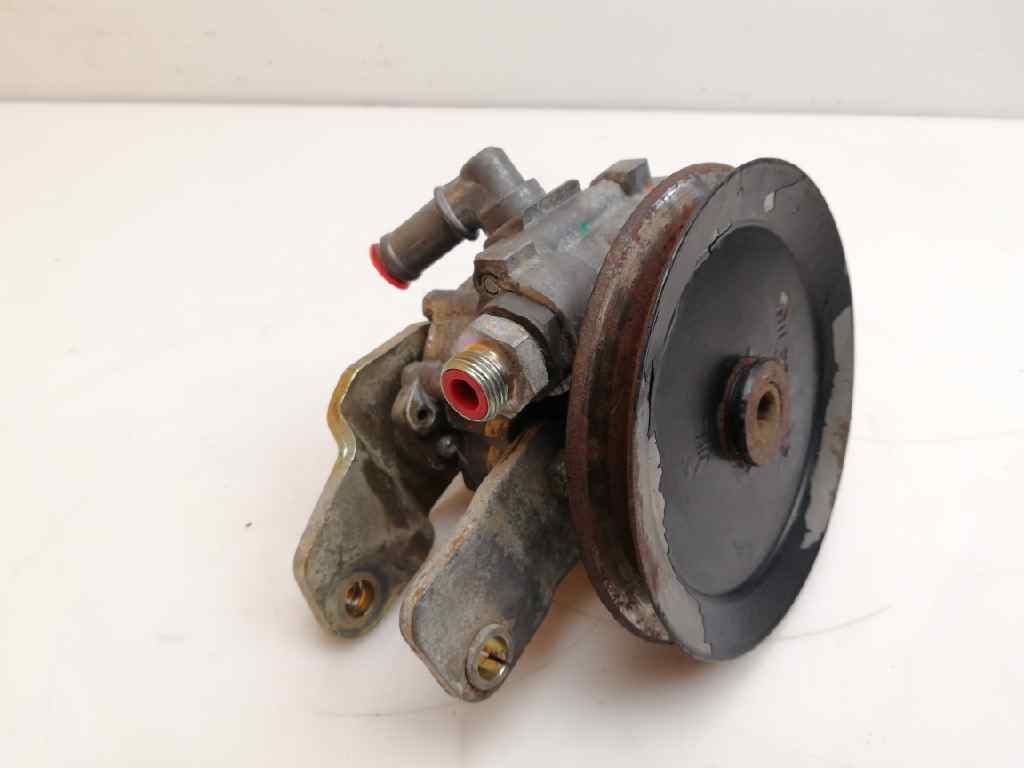 Bomba direccion NISSAN CABSTAR E 2
