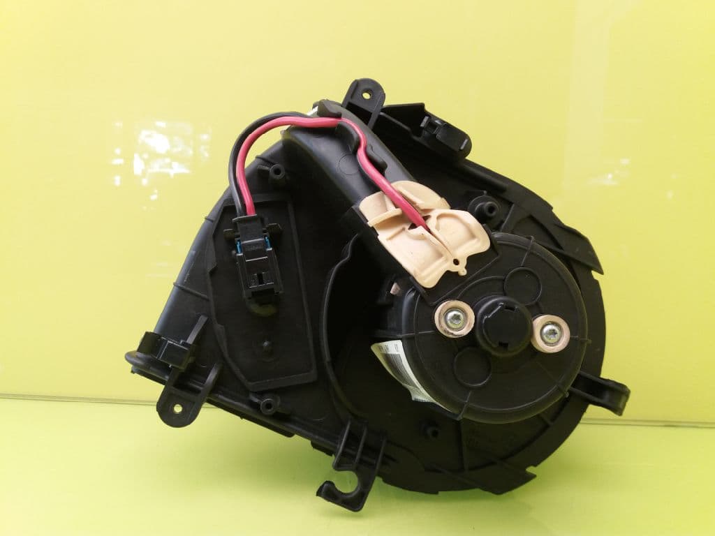 Motor calefaccion FIAT SCUDO COMBI (272)