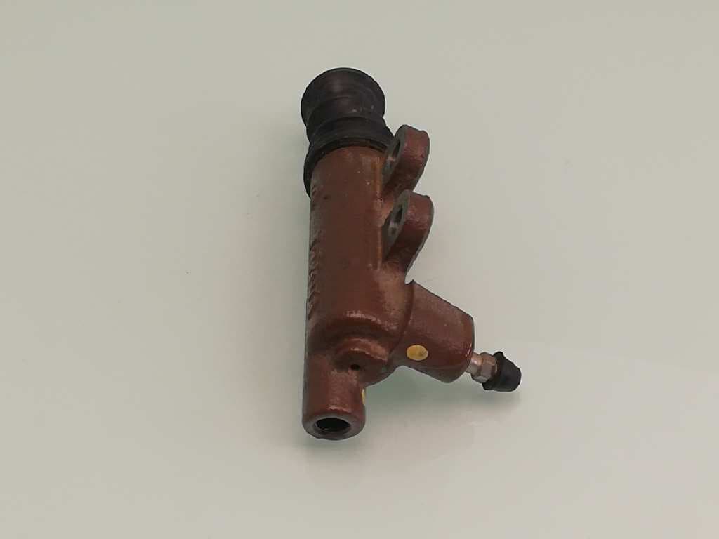 Bombin embrague TOYOTA LAND CRUISER (J12) 2