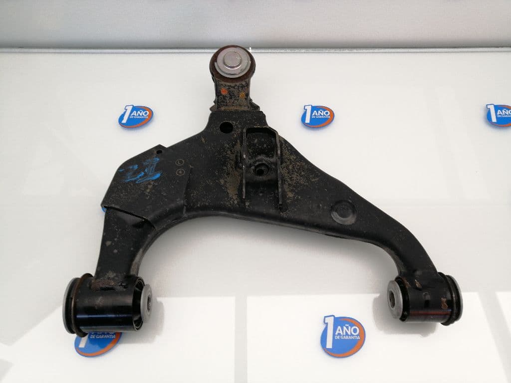 Brazo suspension inferior delantero izquierdo TOYOTA LAND CRUISER (J12)