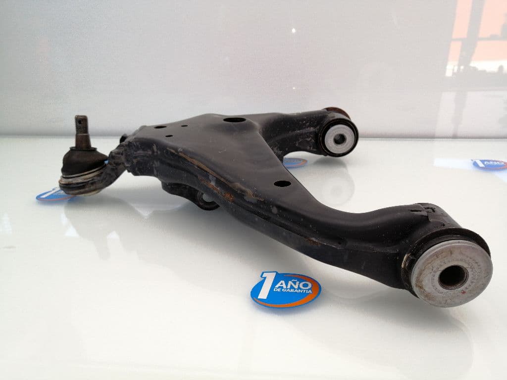 Brazo suspension inferior delantero izquierdo TOYOTA LAND CRUISER (J12) 2