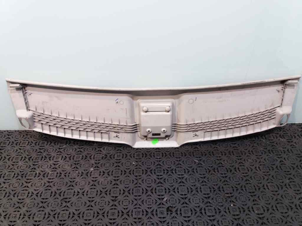 Plastico CITROEN BERLINGO 4