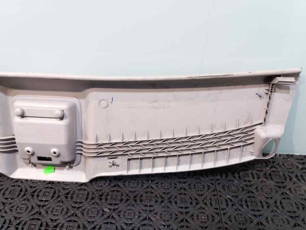Plastico CITROEN BERLINGO 3