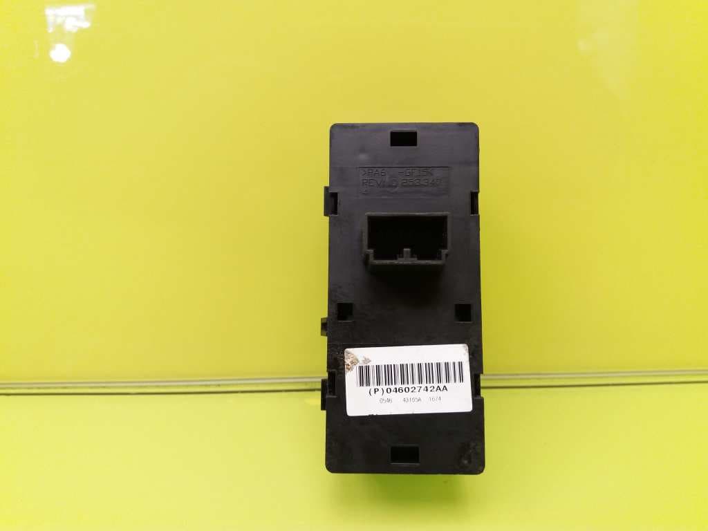 Mando elevalunas delantero derecho JEEP GRAND CHEROKEE III (WH, WK)
