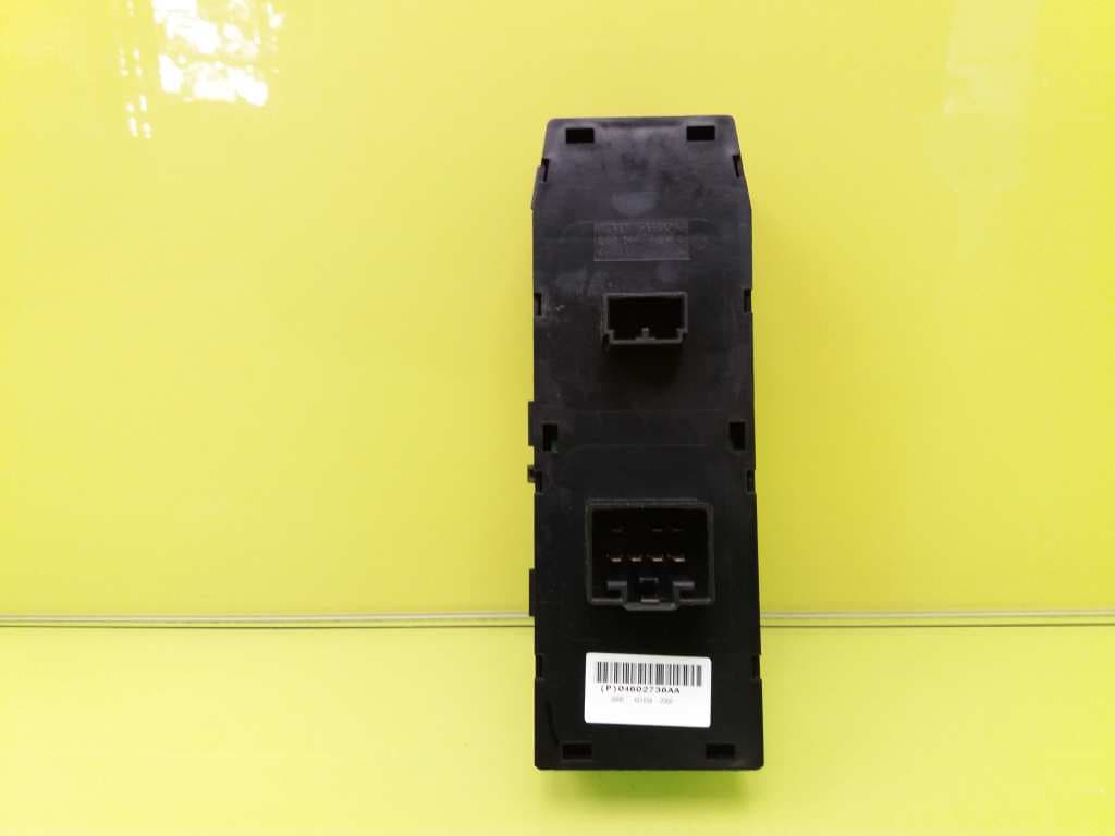 Mando elevalunas delantero izquierdo JEEP GRAND CHEROKEE III (WH, WK) 4
