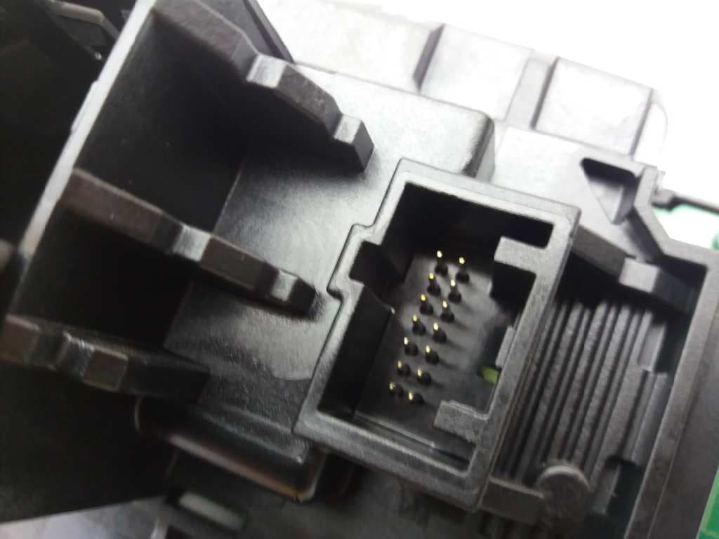 Mando multifuncion FORD FOCUS III TURNIER 2