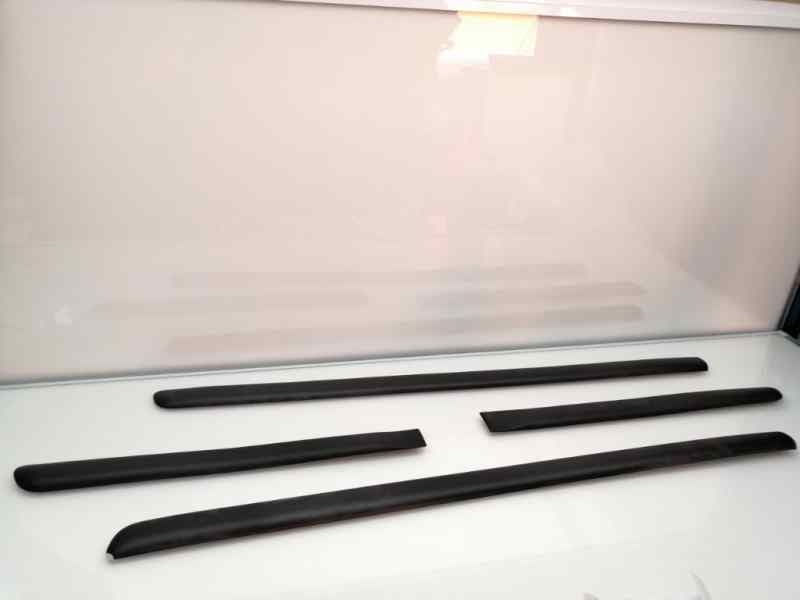 Plastico NISSAN NOTE (E11, NE11)