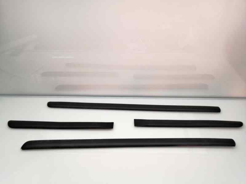Plastico NISSAN NOTE (E11, NE11) 3