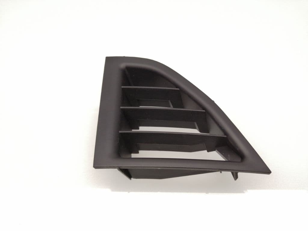 Plastico NISSAN NOTE (E11, NE11) 4