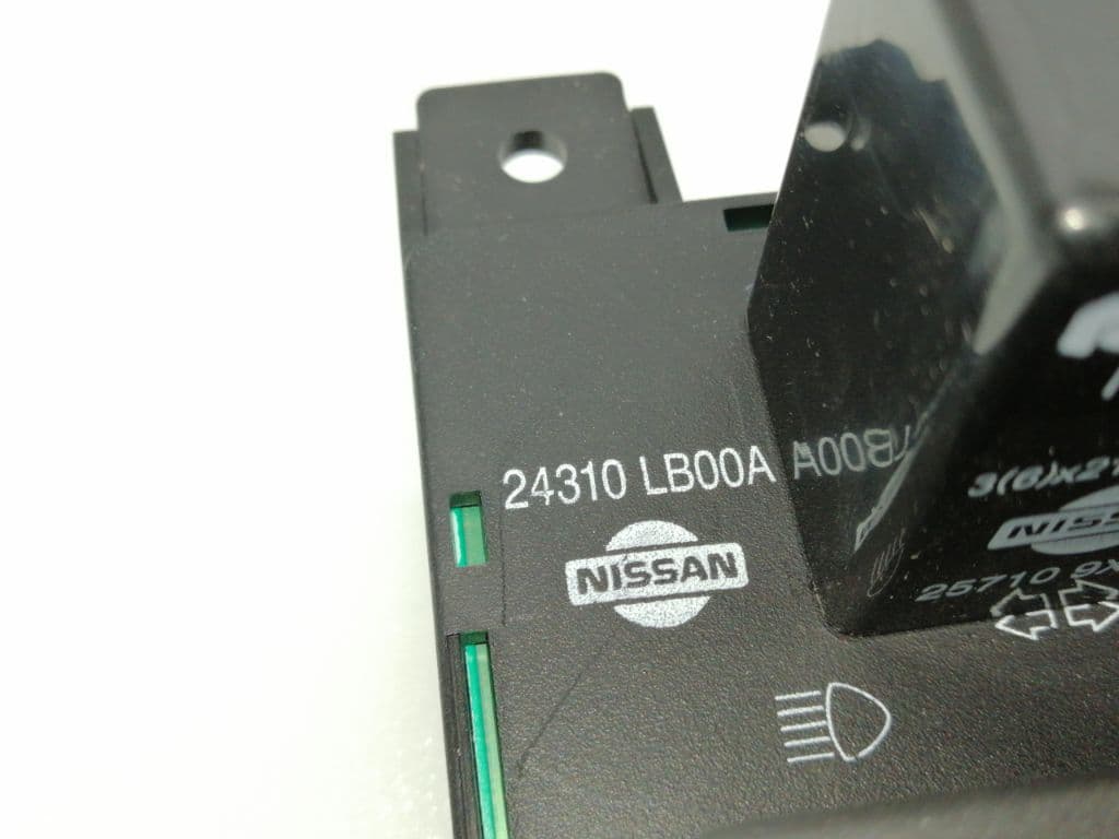 Caja reles / fusibles NISSAN NOTE (E11, NE11) 5