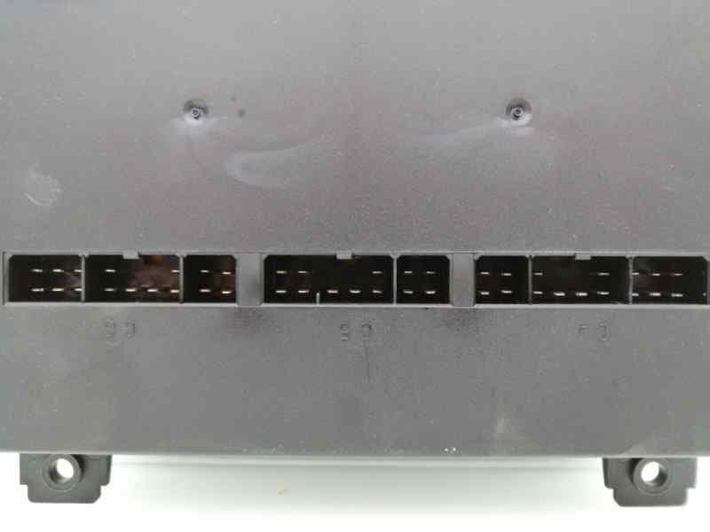 Caja reles / fusibles NISSAN NOTE (E11, NE11) 4