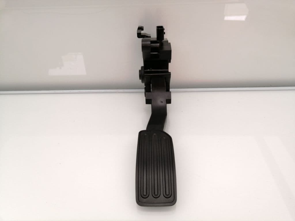 Pedal acelerador NISSAN NOTE (E11, NE11)