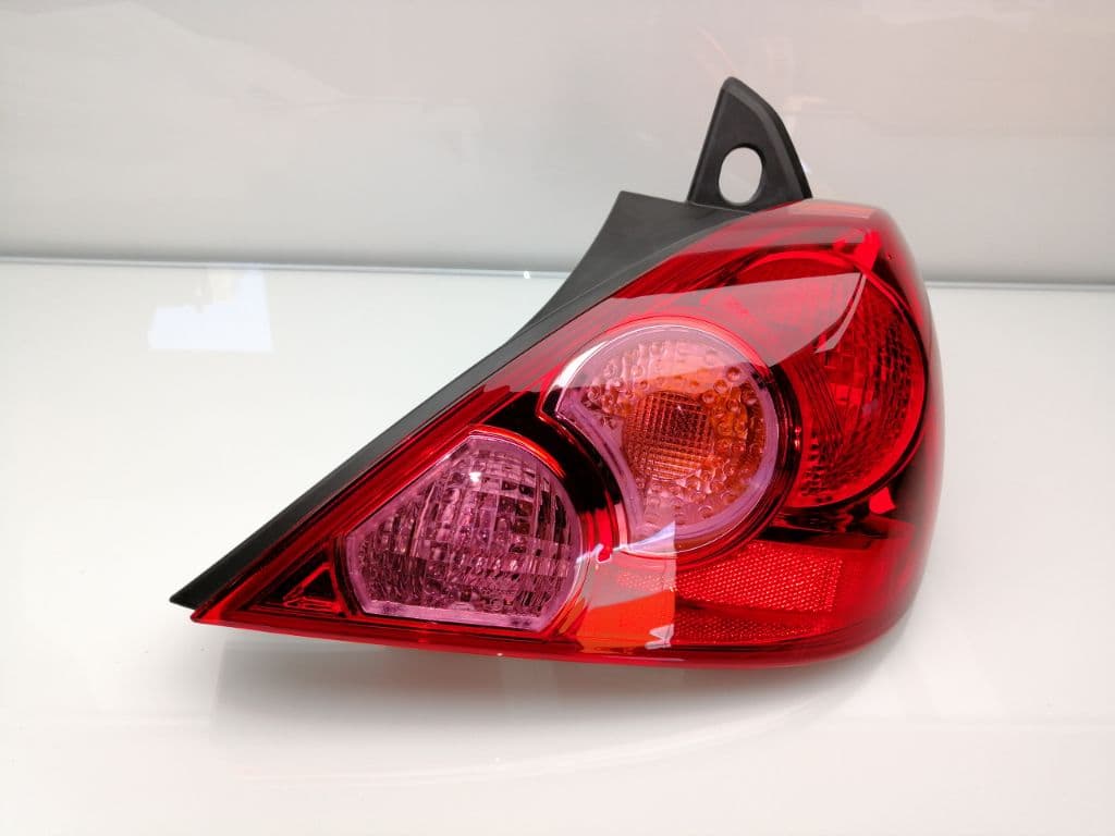 Piloto trasero derecho NISSAN NOTE (E11, NE11)