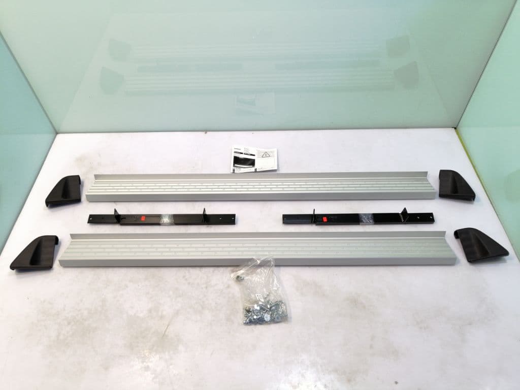 Estribo NISSAN NOTE (E11, NE11) 4