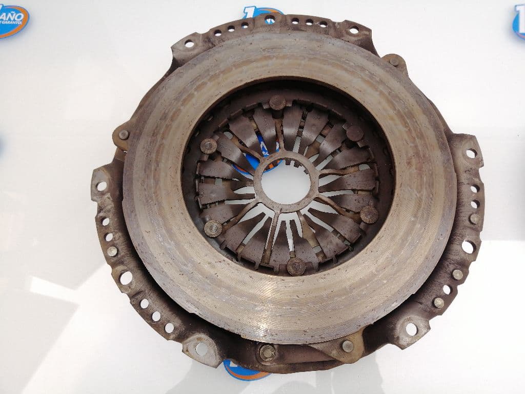 Kit embrague TOYOTA HILUX (GUN1) 2