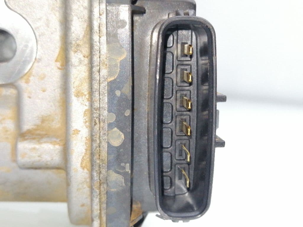 Caja mariposa TOYOTA HILUX (GUN1) 3