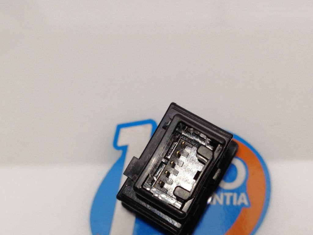 Mando luces TOYOTA HILUX (GUN1) 2