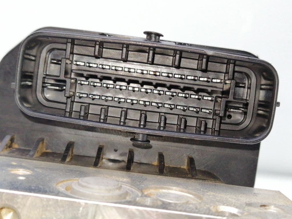 Abs TOYOTA HILUX (GUN1) 2