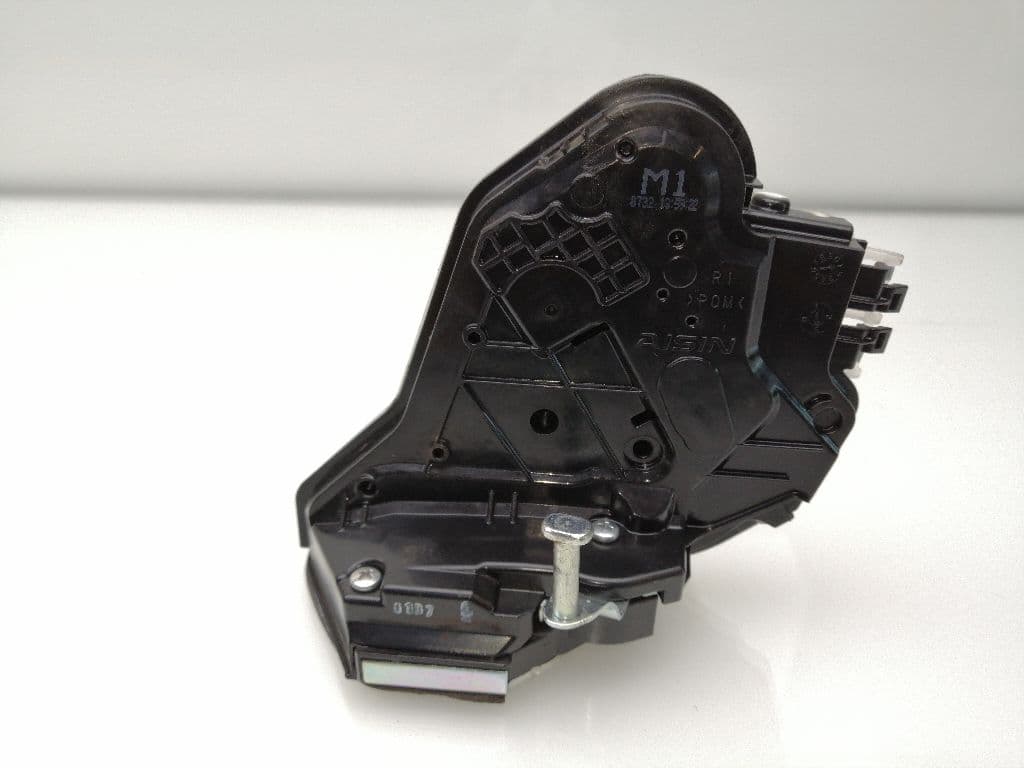 Cerradura puerta trasera derecha TOYOTA HILUX (GUN1) 2
