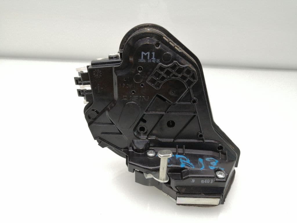 Cerradura puerta trasera izquierda TOYOTA HILUX (GUN1)
