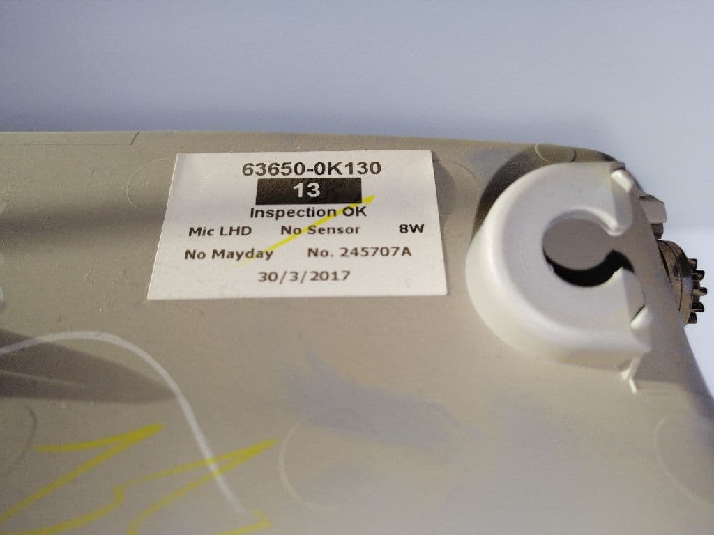 Luz interior TOYOTA HILUX (GUN1) 3