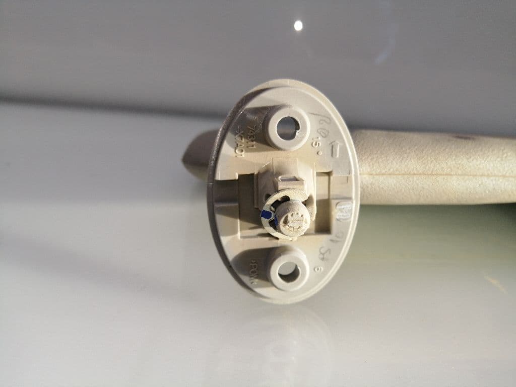 Parasol izquierdo TOYOTA HILUX (GUN1) 3