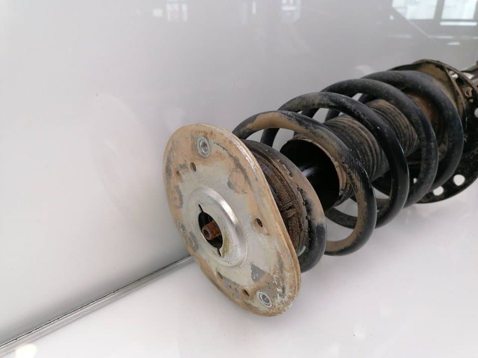 Amortiguador delantero izquierdo LAND ROVER FREELANDER (LN) 3