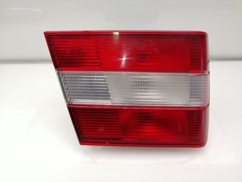 Piloto trasero izquierdo VOLVO 940 II (944) 4