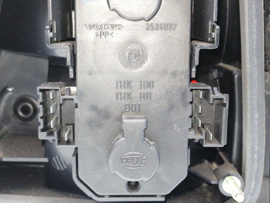 Piloto trasero izquierdo VOLVO 940 II (944) 2