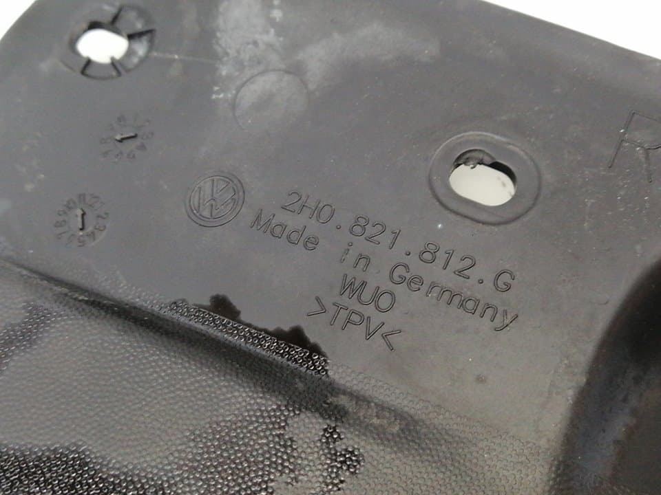 Plastico VOLKSWAGEN AMAROK (2HA, 2HB, S1B, S6B, S7A, S7B) 3