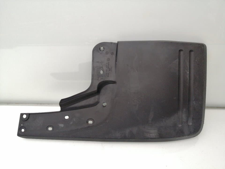Plastico VOLKSWAGEN AMAROK (2HA, 2HB, S1B, S6B, S7A, S7B) 3