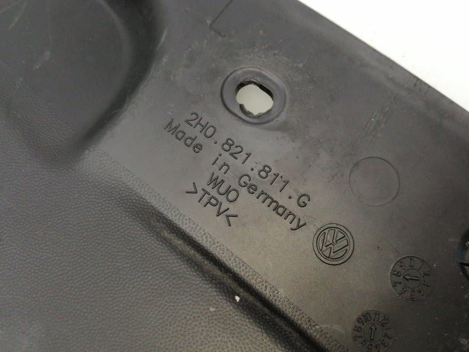 Plastico VOLKSWAGEN AMAROK (2HA, 2HB, S1B, S6B, S7A, S7B) 2