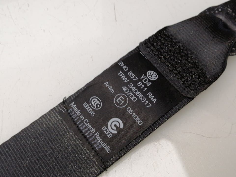 Cinturon seguridad trasero derecho VOLKSWAGEN AMAROK (2HA, 2HB, S1B, S6B, S7A, S7B) 2