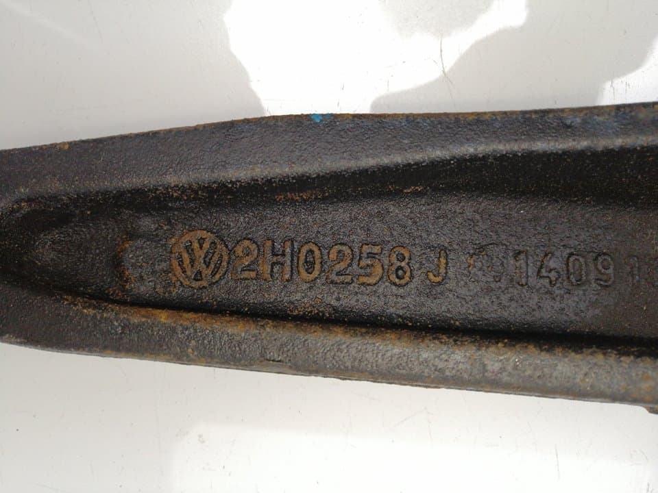 Mangueta delantera derecha VOLKSWAGEN AMAROK (2HA, 2HB, S1B, S6B, S7A, S7B) 3