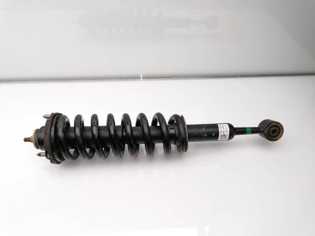 Amortiguador delantero derecho TOYOTA HILUX (GUN1) 4